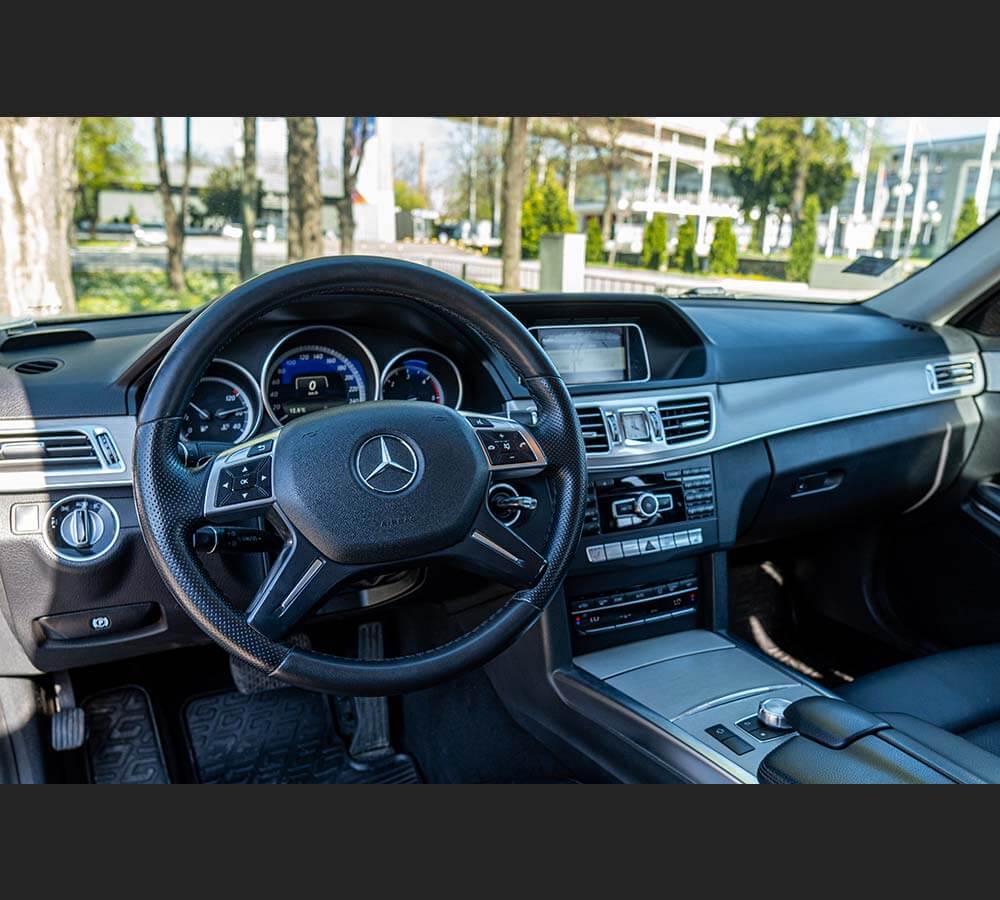 Mercedes E Class - Premium Mobility