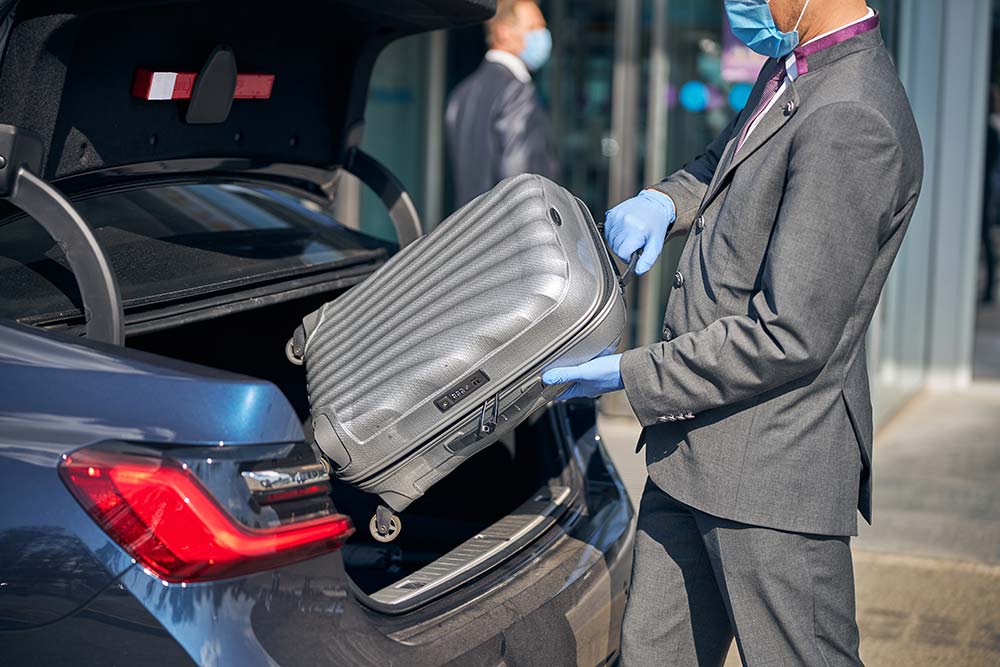 Chauffeur Service for Airport Transfer - Premium Mobility