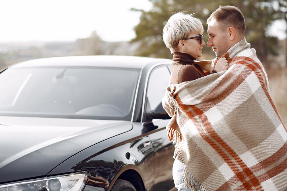 Why Rent a Limo Service for a Romantic Date