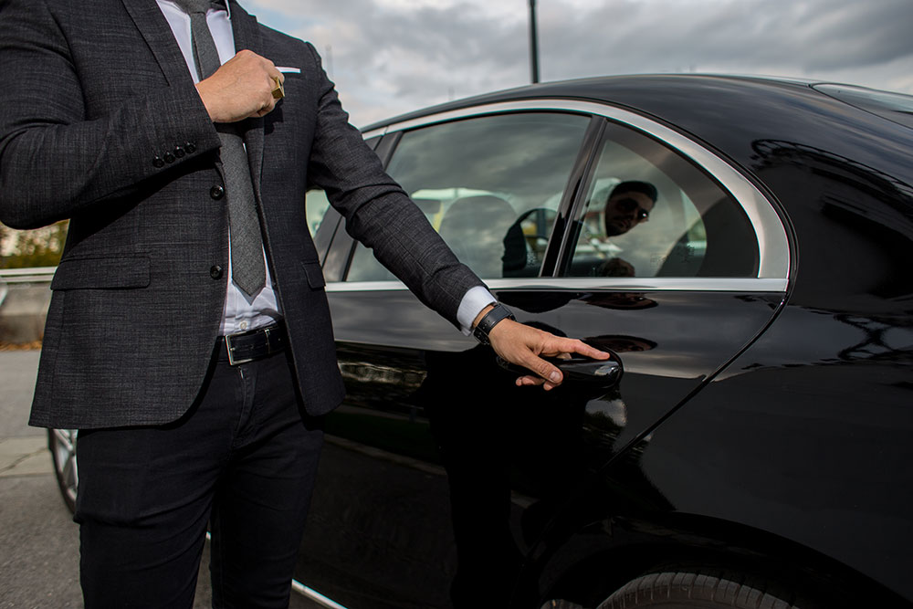 Vip Transfer - Luxury Chauffeur-Driven Transfer Service
