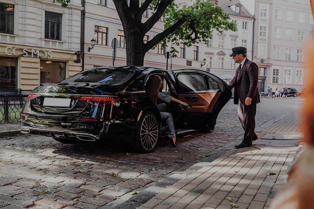 Luxury Car Service || Premium Mobility