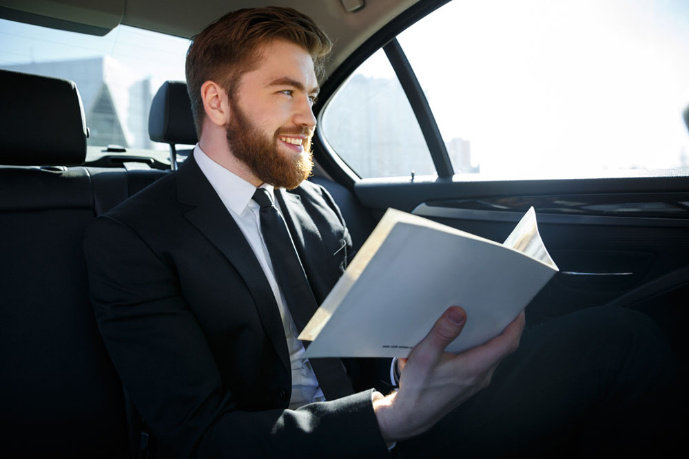 Prevoz advokata sa vozačem - Prednosti limo servisa